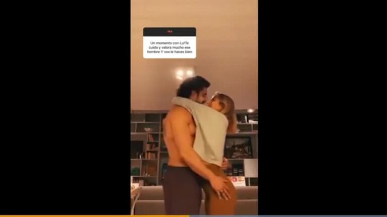 Flor Vigna y Luciano Castro, a los besos