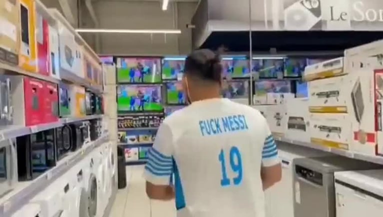 Un hincha del Marsella rompió televisores por la llegada de Messi