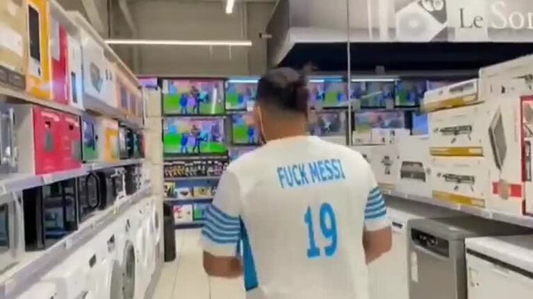 Un hincha del Marsella rompió televisores por la llegada de Messi