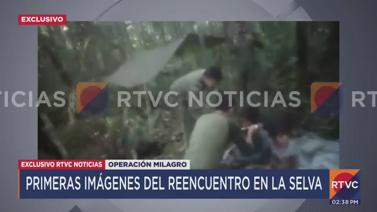 El encuentro entre los rescatistas y los niños perdidos en la selva