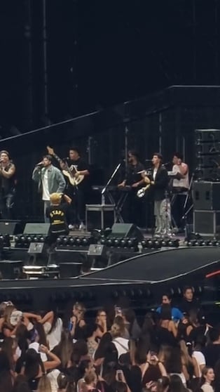 Q’ Lokura encendió la previa del show de Tini