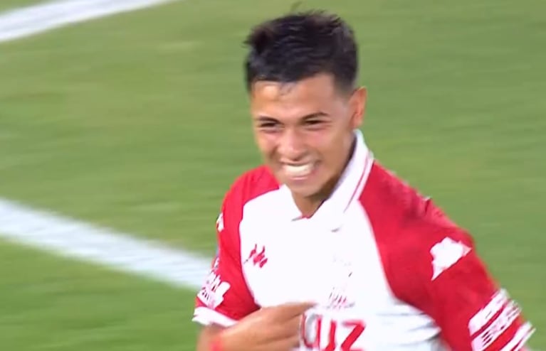 El segundo gol de Thaiel Peralta y el 3 a 0 de Huracán a Belgrano