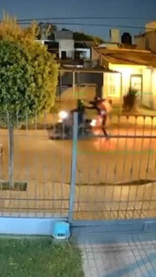 Falsos deliverys robaron y huyeron a los tiros