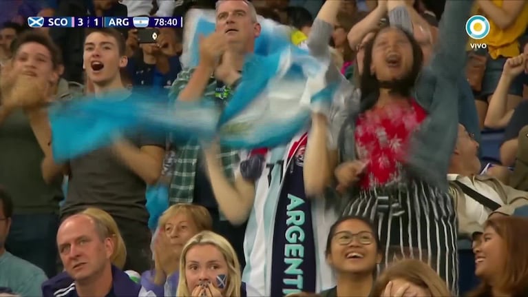 Los goles de Argentina-Escocia para el 2-3 parcial