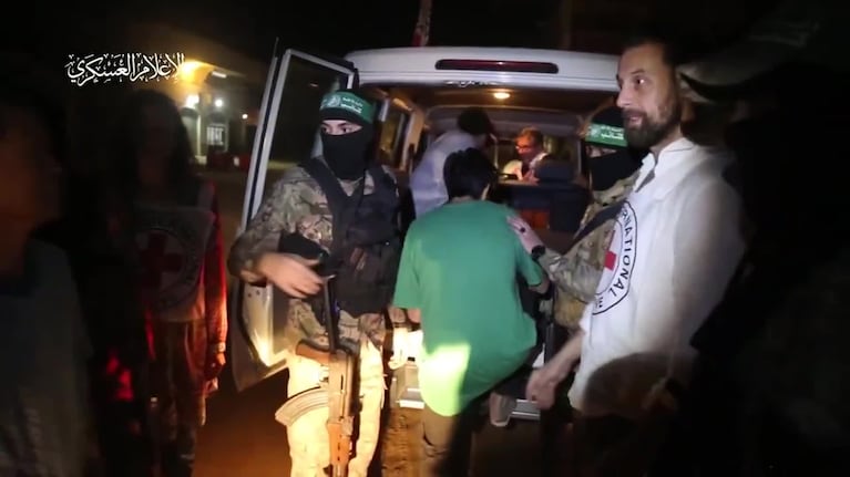 Hamas liberó a 13 rehenes