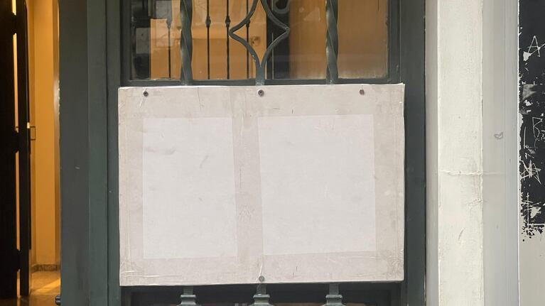 Denuncian una ola de robos de porteros en edificios del centro de Córdoba: video