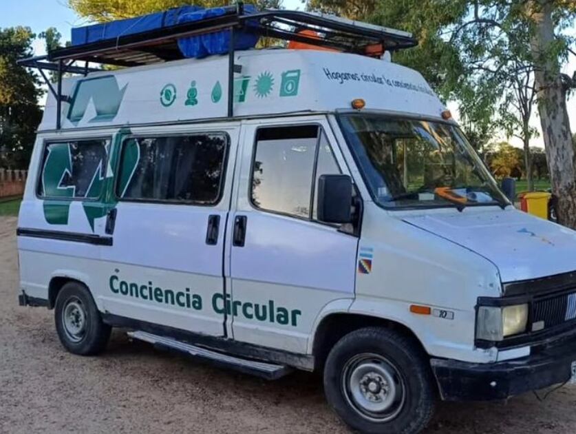 Le robaron la camioneta en Córdoba