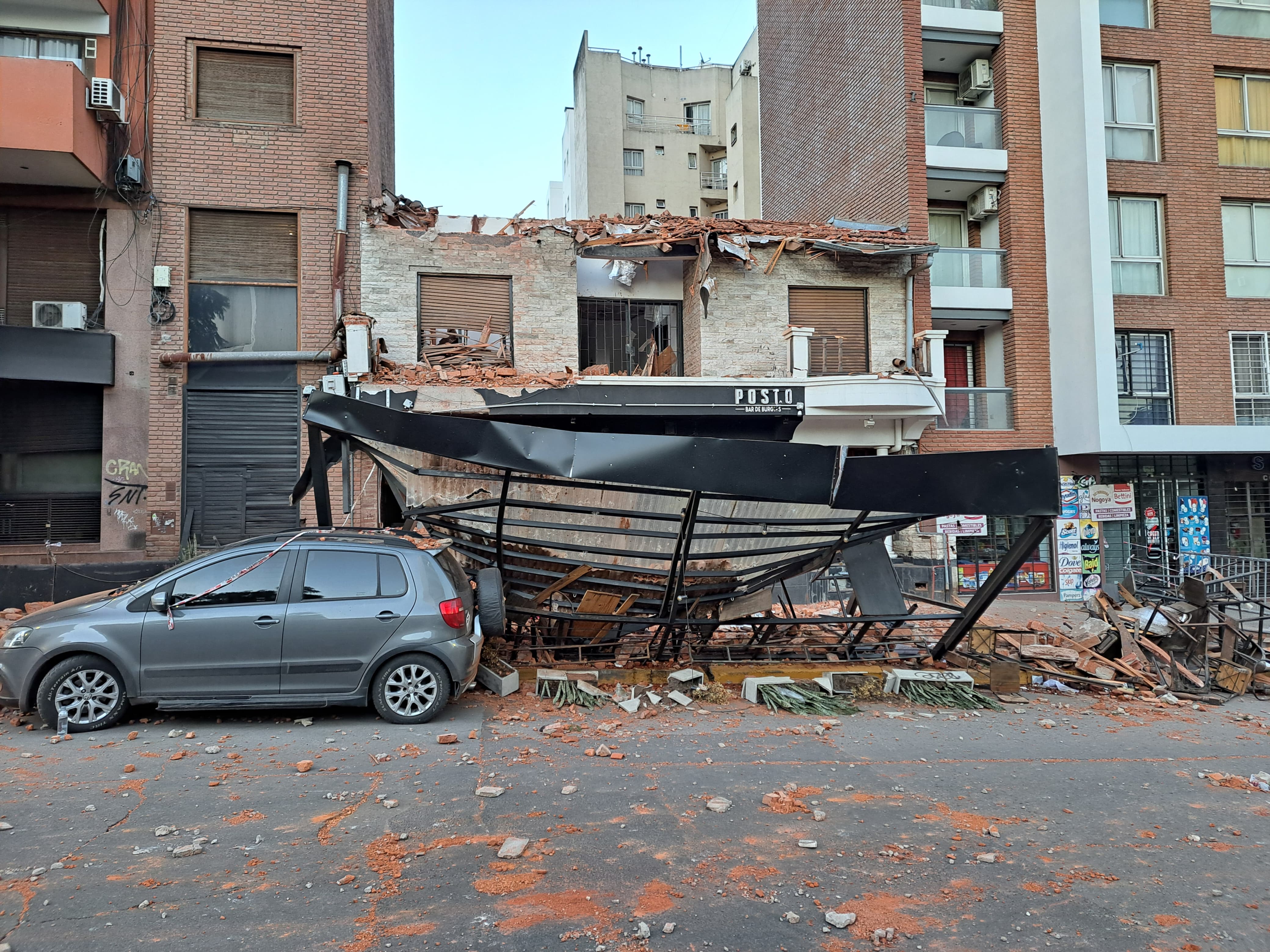 Un inquilino de arriba del bar reclamó que debe haber responsables por la tragedia