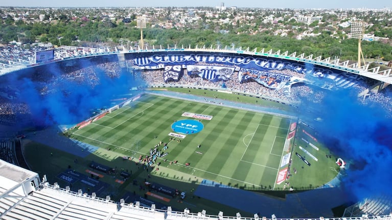 El impresionante recibimiento de Talleres en el clásico ante Belgrano en el Kempes
