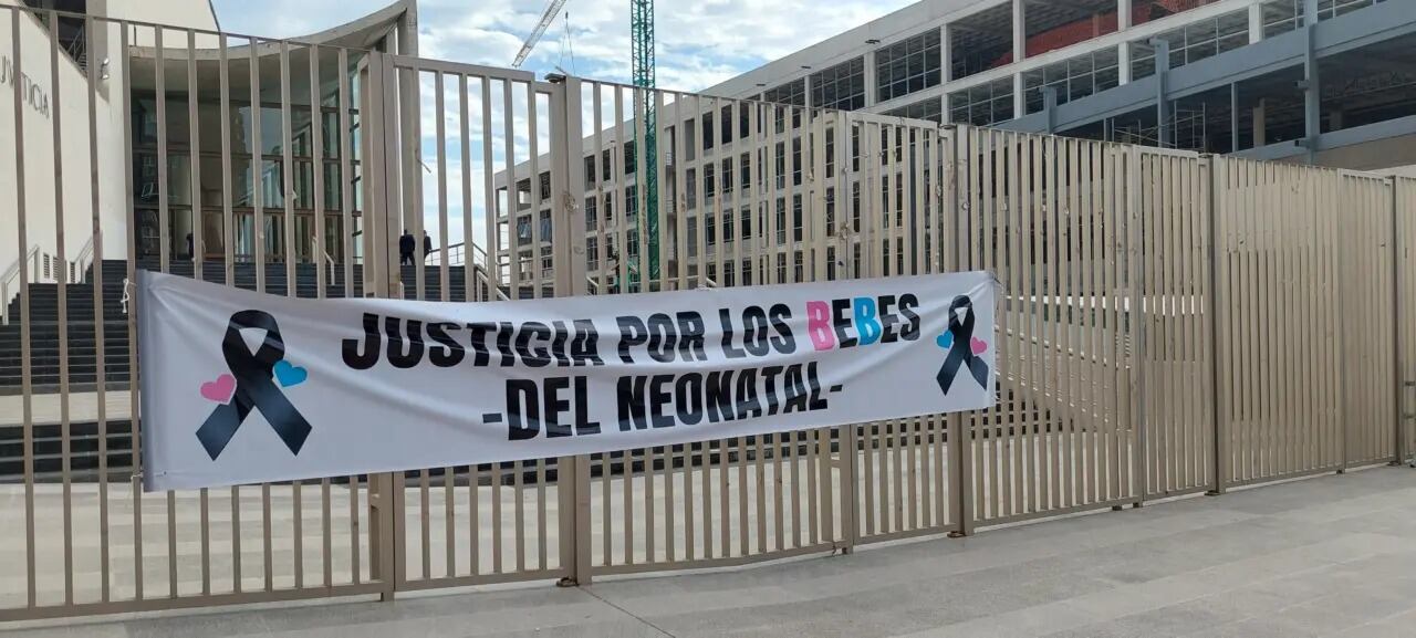 La defensa de Brenda Agüero analiza si solicita la nulidad del juicio por el Neonatal