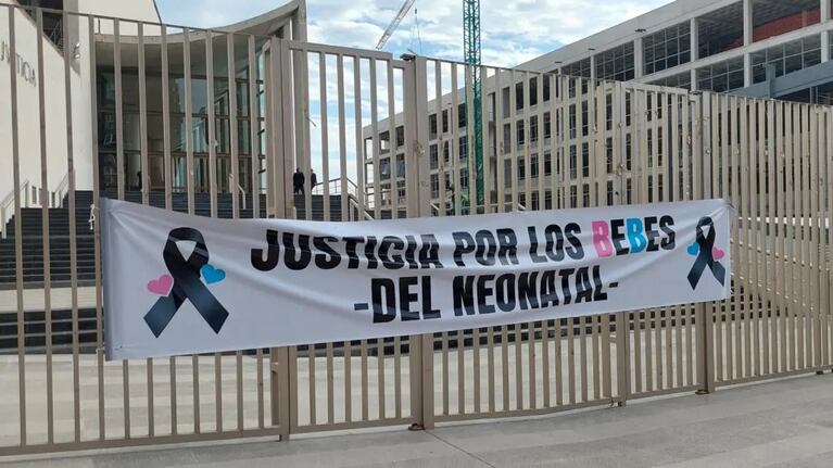 La defensa de Brenda Agüero analiza si solicita la nulidad del juicio por el Neonatal
