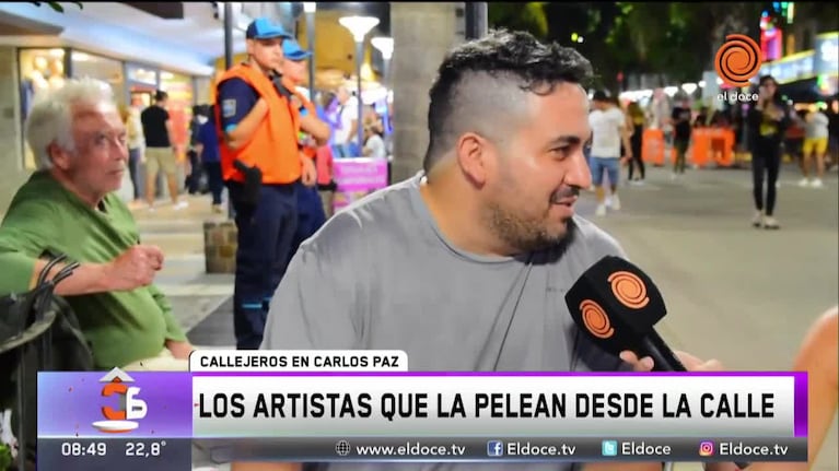 Los artistas callejeros de Carlos Paz