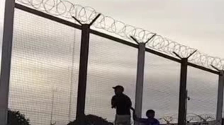 Confundieron con un niño a una persona con enanismo
