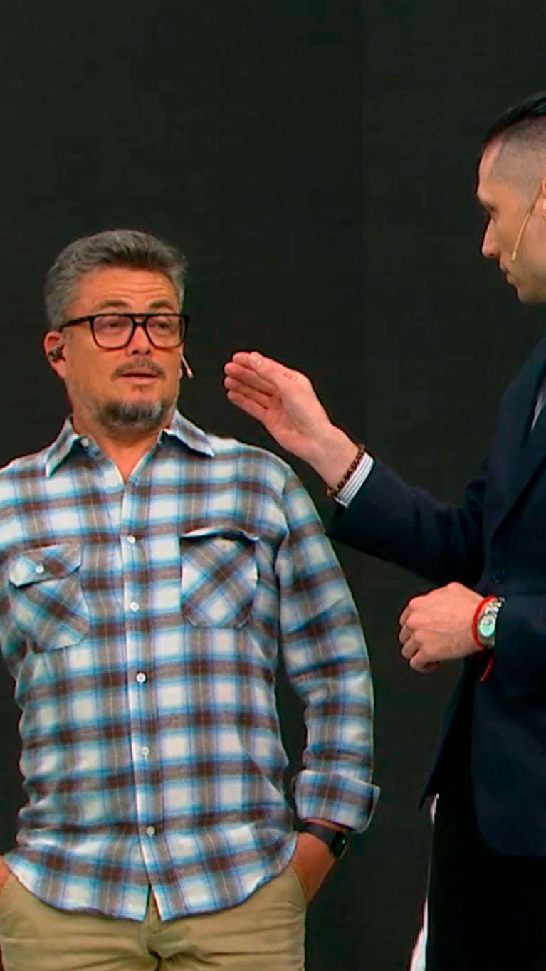 Un mentalista puso a prueba al equipo de Seguimos