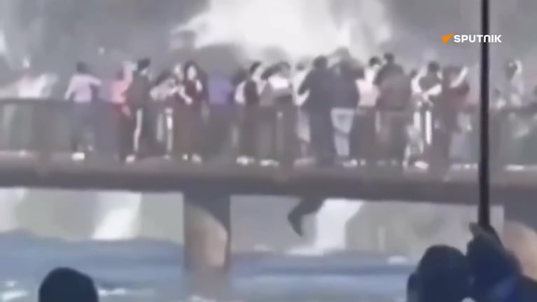 Un turista pasó las barreras de Cataratas para buscar su celular