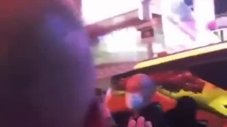 La violenta reacción de Maluma con un fan
