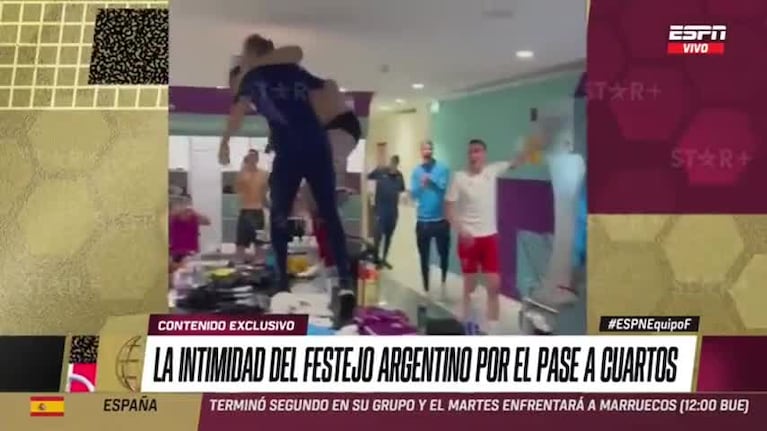 El festejo de Argentina en el vestuario por el pase a cuartos