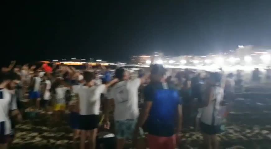 El banderazo de Talleres en Copacabana