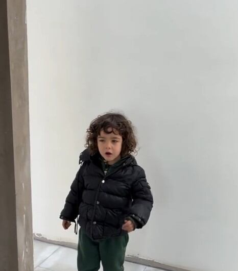 La adorable reacción del hijo de Juana Repetto al ver su baño 