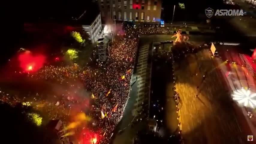 Así presentaron a Dybala en la Roma