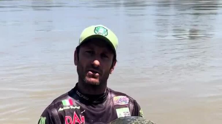 Capturaron un pez gigante en un río italiano