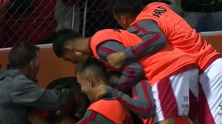 El gol de Talleres de Escalada con el que eliminó a Instituto de la Copa Argentina