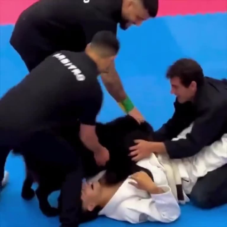 Un perro se metió a "separar" a su dueño en una lucha de Jiu Jitsu