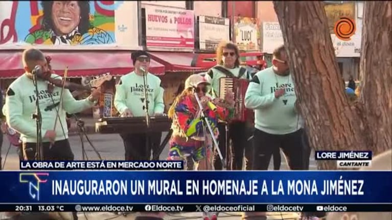 Lore Jiménez cantó en la inauguración oficial de un nuevo mural de La Mona