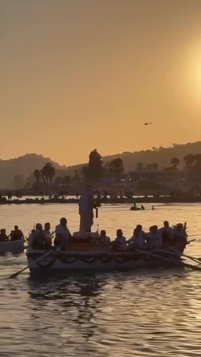 La participación de Gimena Accardi en un ritual católico