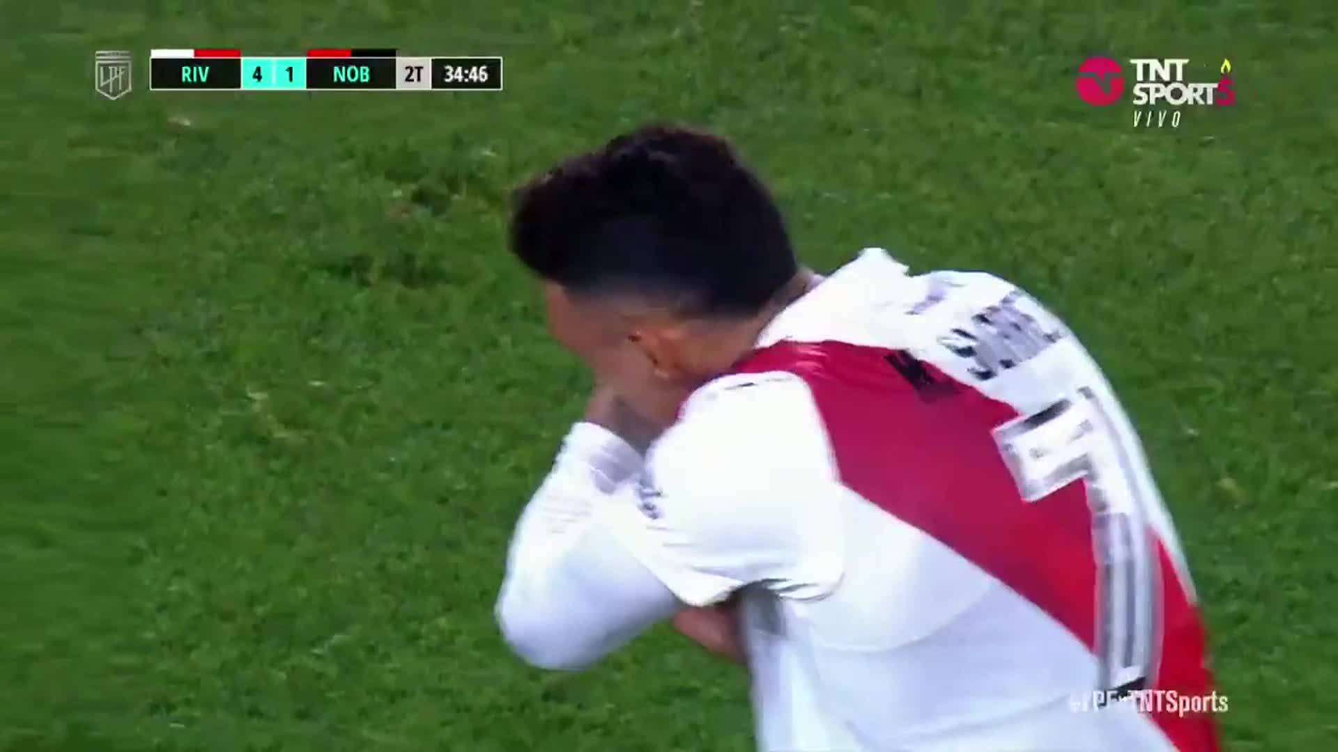 Golazo de Matías Suárez en la victoria de River