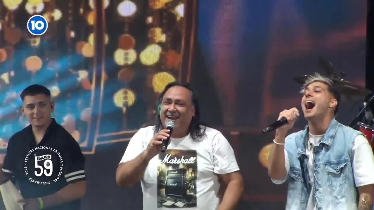 Joaco Martín cantó "Sueño contigo" con Sergio Galleguillo