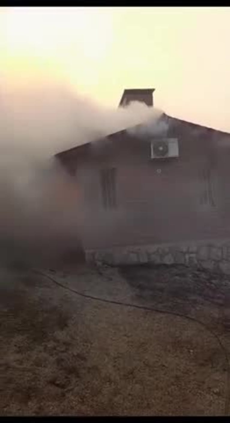 El incendio destruyó una vivienda en Punilla