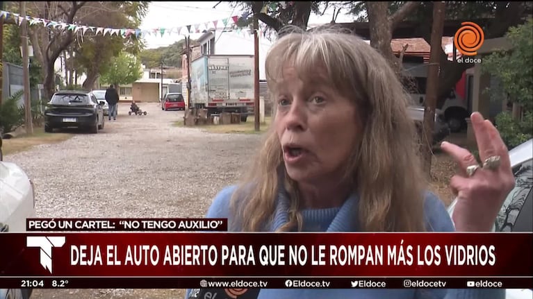 Cansada de los robos a su auto, pegó un ingenioso cartel para los ladrones