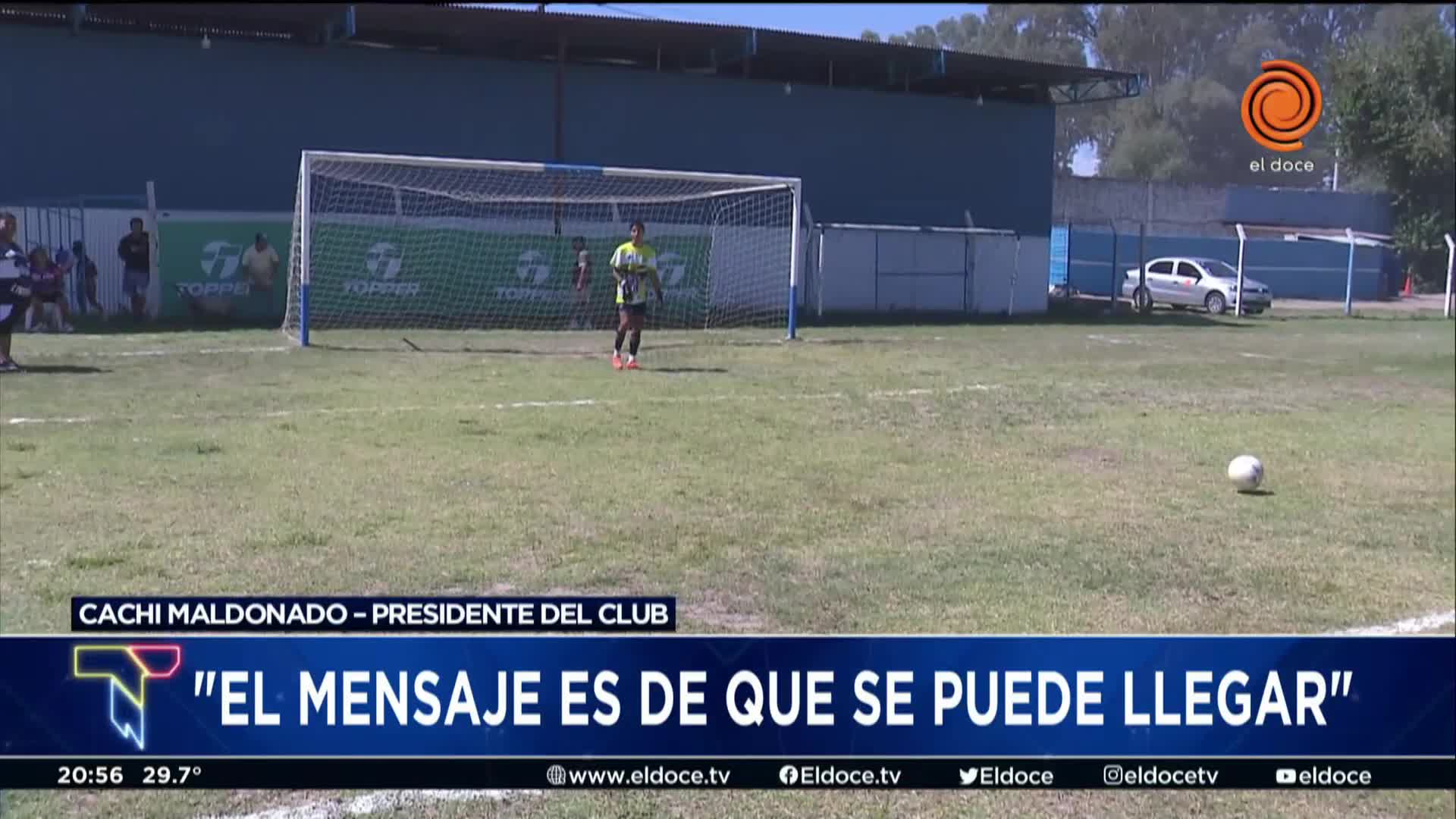 Julián Álvarez, Dybala y Cuti Romero, presentes en la nueva camiseta de Libertad