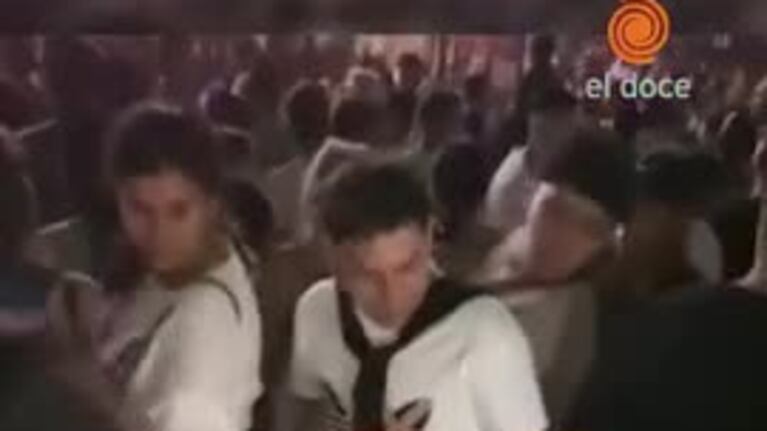 Le propuso casamiento en pleno show de Los Caligaris