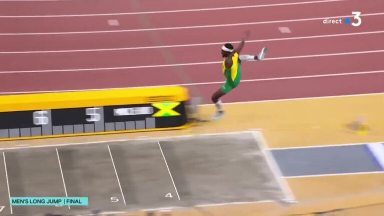 El excéntrico salto del jamaiquino Carey McLeod