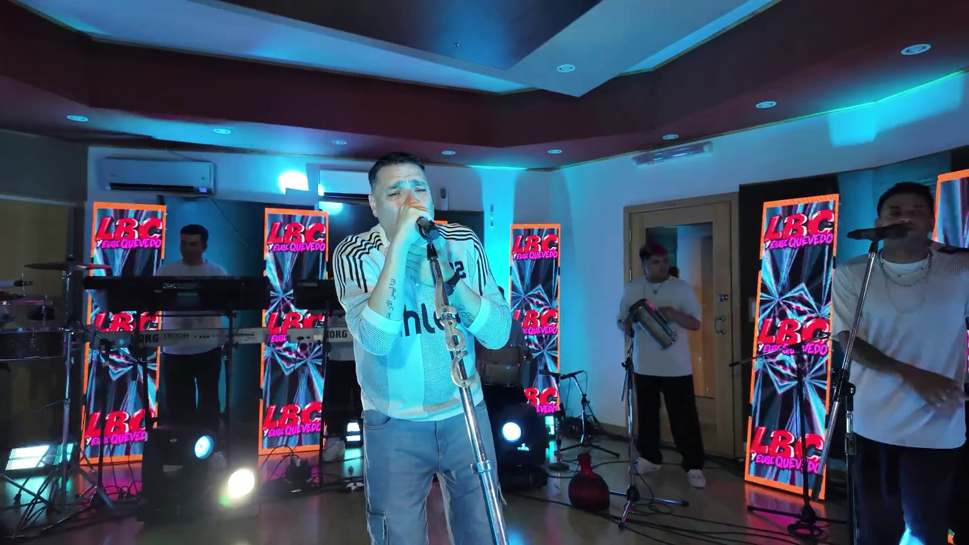 La Banda de Carlitos presentó "En eso no quedamos" y "Y tú te vas"