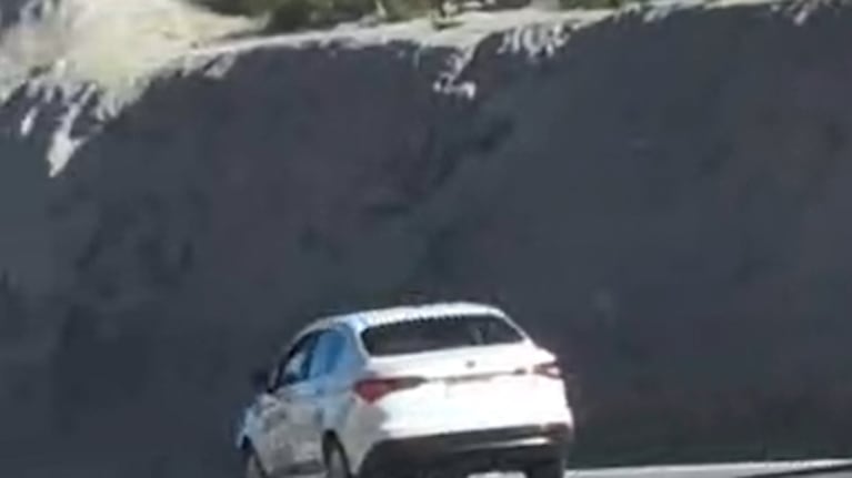 Peligroso sobrepaso en el Camino del Cuadrado