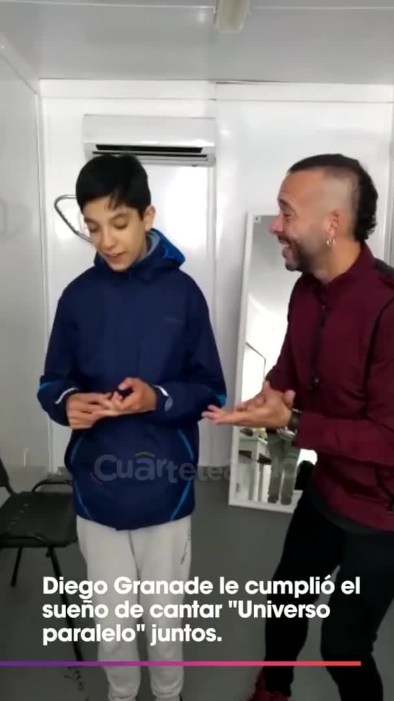 Diego Granade cantó con un fan con TEA