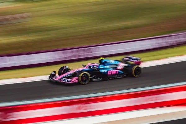 Franco Colapinto clasificó a Q2 en el GP de Hungría