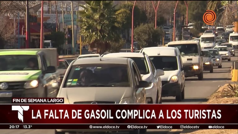 La falta de gasoil complica a los turistas: "No hay en ningún lado"