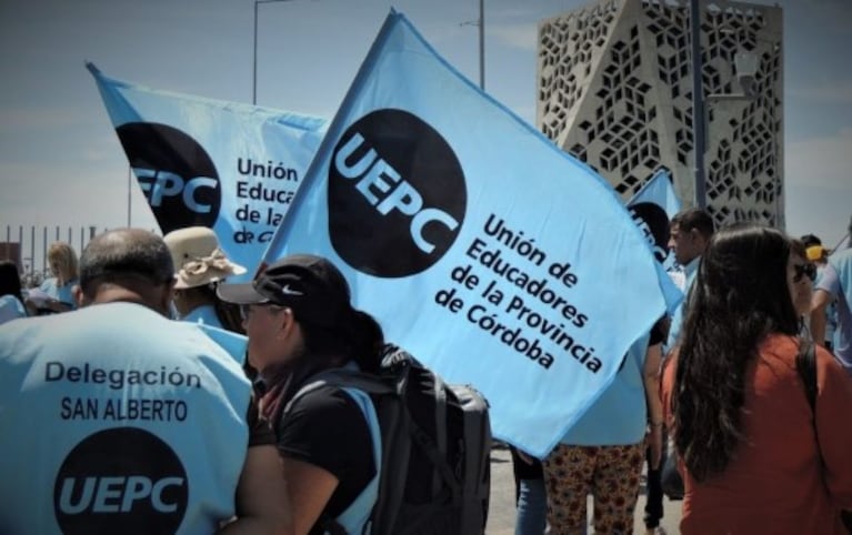 Primer día de paro docente en Córdoba: el acatamiento y la postura de la Provincia