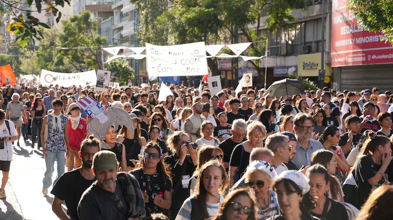 La visión de los cordobeses que marcharon por el Centro en el Día de la Memoria