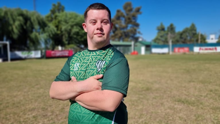 La historia de Lorenzo, el joven con síndrome de Down que se convirtió en DT de Barrio Parque
