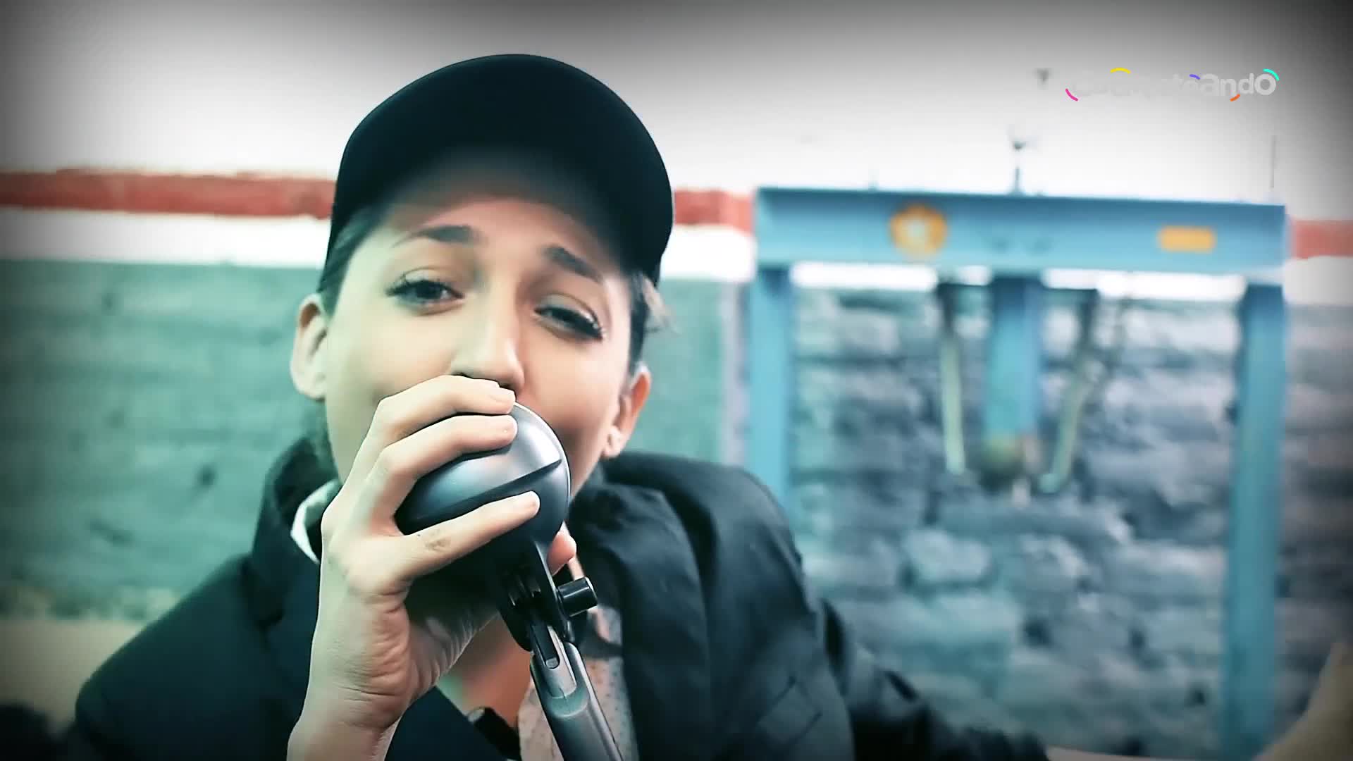 "Fuego y pasión" - "Ese lobo", Vanessa Velázquez