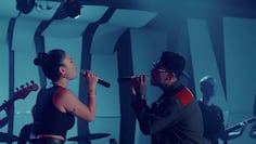 Valentina Márque y Ulises Bueno sorprendieron con un tema inédito