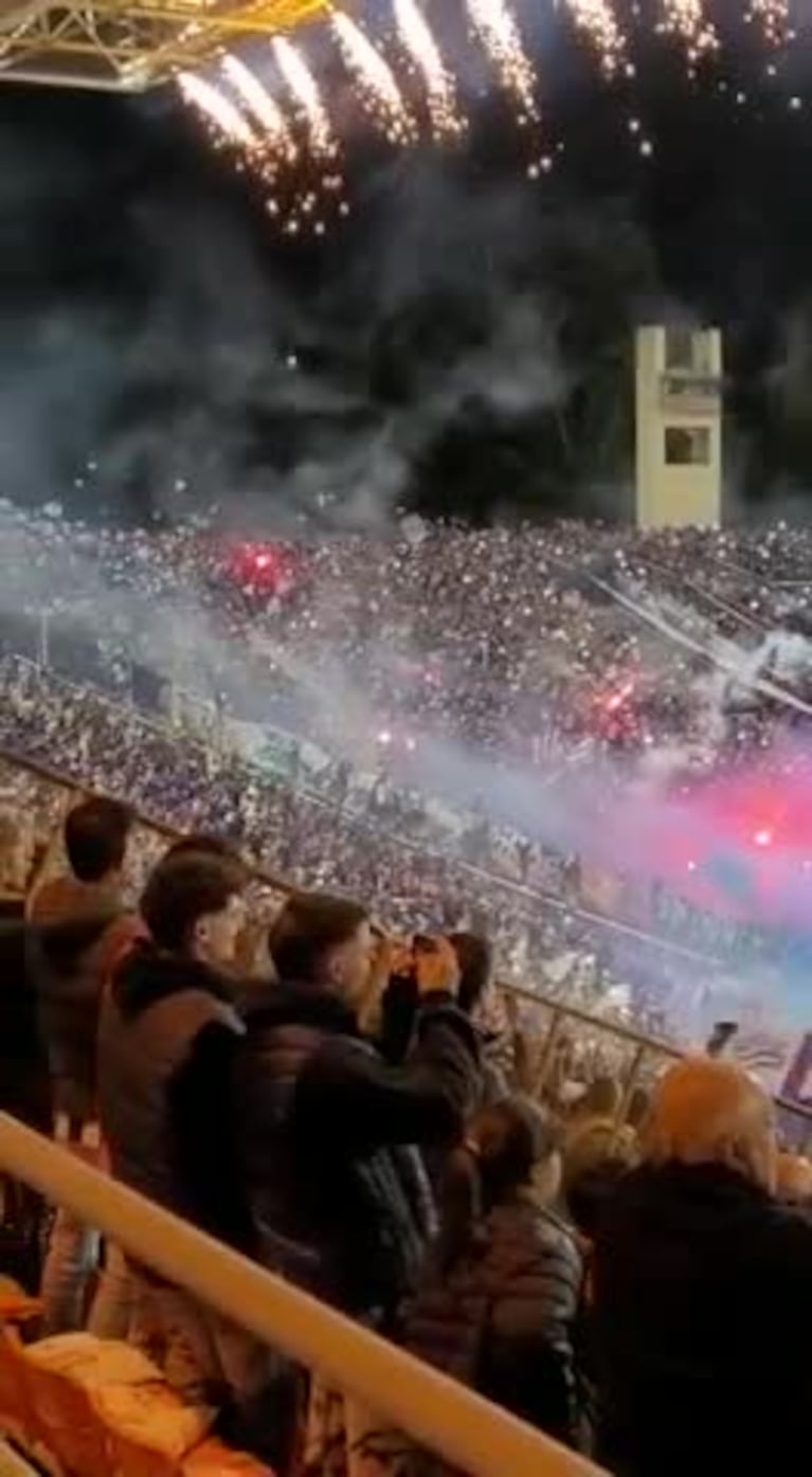 El recibimiento de la final entre Talleres y Patronato