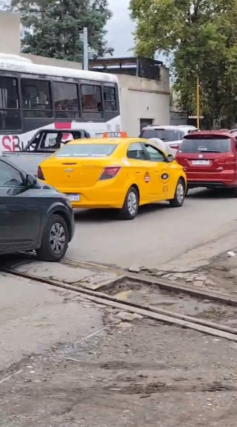 Caos en Alta Córdoba tras el descarrilamiento de un tren con soja
