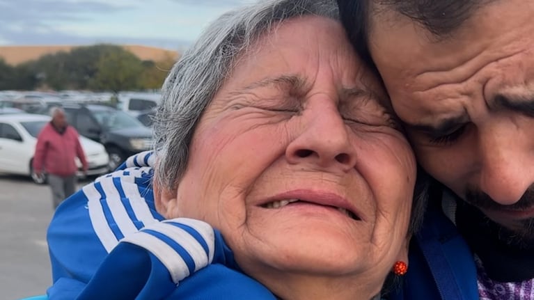 “Me tiembla todo”: la emoción de una abuela por Belgrano