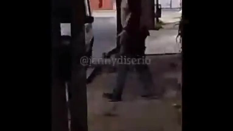 Le hicieron "ring raje" y salió con un cuchillo